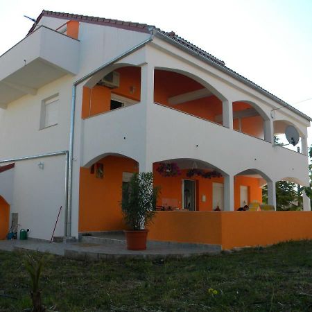 Debeljak Apartmani Livk מראה חיצוני תמונה