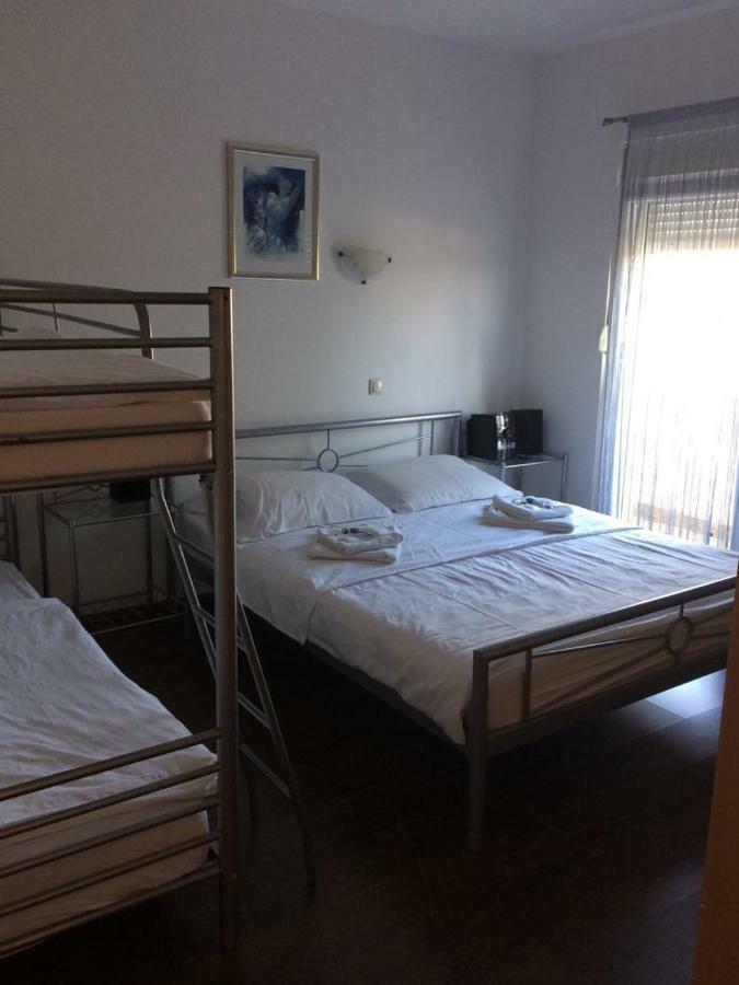 Debeljak Apartmani Livk מראה חיצוני תמונה