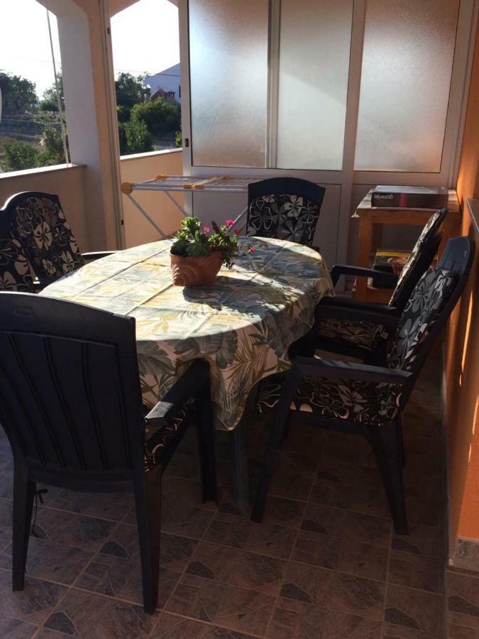 Debeljak Apartmani Livk מראה חיצוני תמונה