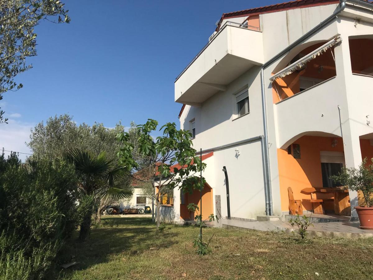 Debeljak Apartmani Livk מראה חיצוני תמונה