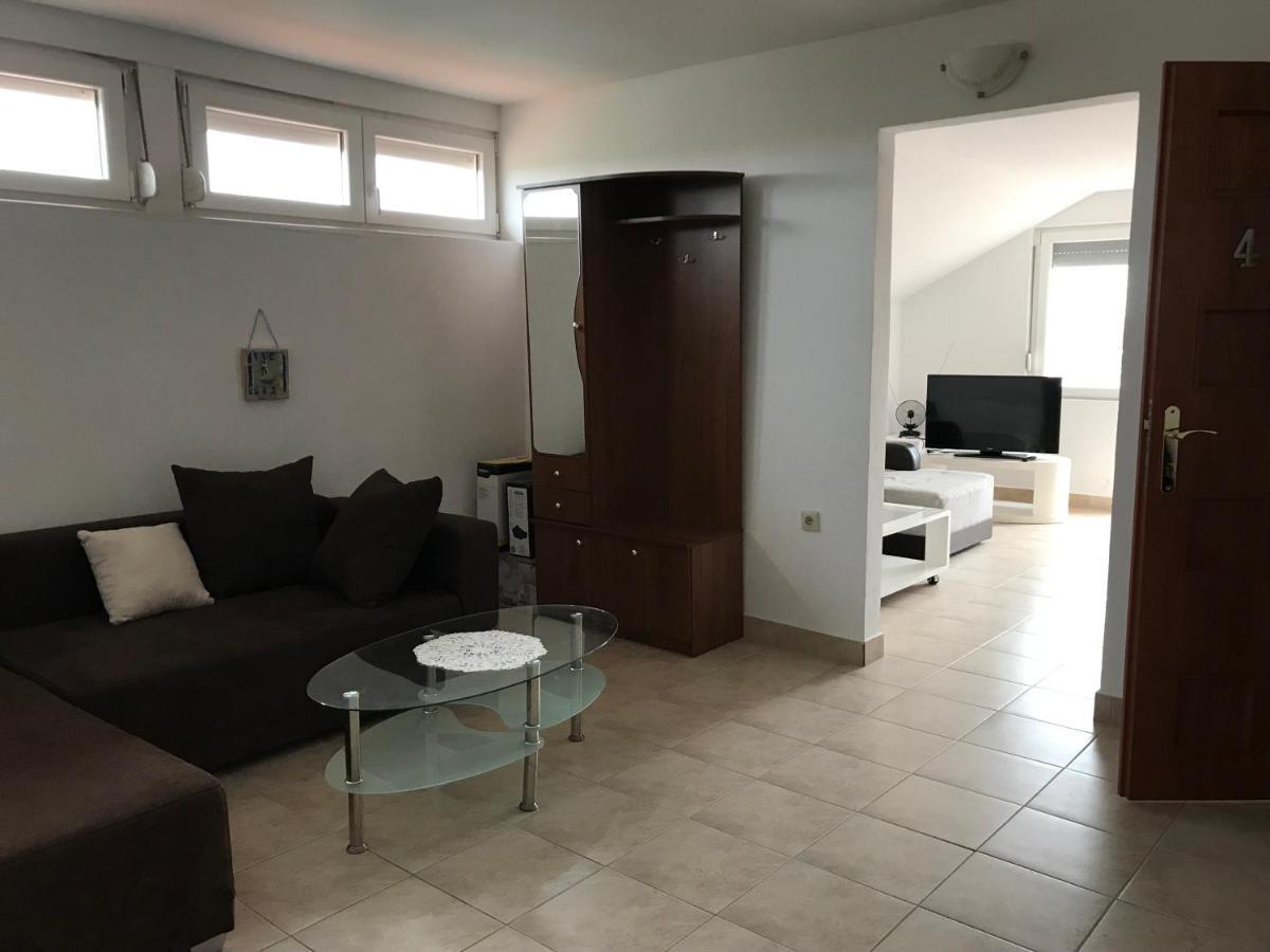 Debeljak Apartmani Livk מראה חיצוני תמונה